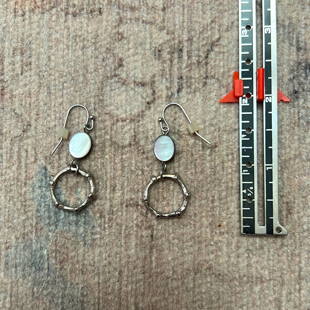 Dangle earrings